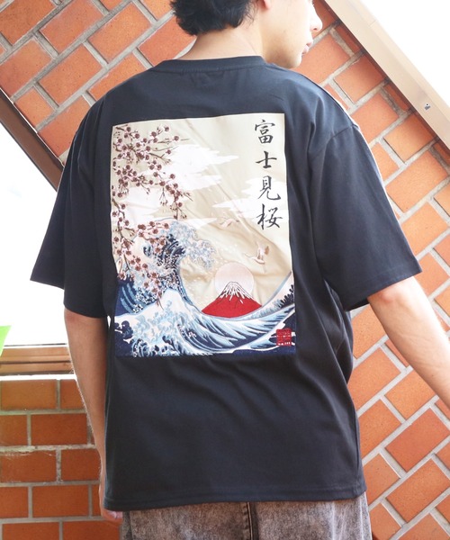 セール】和柄刺繍Tシャツ（富士見桜柄）（Tシャツ/カットソー