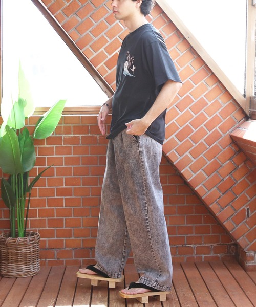 8(eight)(エイト)の「和柄刺繍Tシャツ(富士見桜柄)(Tシャツ/カットソー・メンズ・オフホワイト/ブラック・SMALL/MEDIUM/LARGE)」の16枚目の写真