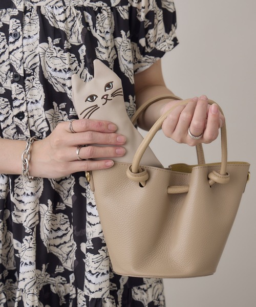 because(ビコーズ)の「because PUおでかけキャット晴雨兼用傘(折りたたみ傘・レディース・ブラック/グレイッシュベージュ/ベージュ/ホワイト・FREE)」の13枚目の写真