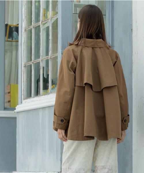 OPAQUE.CLIP（オペークドットクリップ）の「フレアミドルトレンチコート（トレンチコート・レディース・キャメル/ブラック・00）」の8枚目の写真