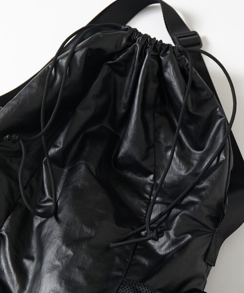 UMBRO(アンブロ)の「UMBRO/アンブロ SP Coating Nylon Shoulder Bag/別注 コーティングナイロン ショルダーバッグ(ショルダーバッグ・メンズ・チャコールグレー/ブラック/ワインレッド・ONE SIZE)」の15枚目の写真