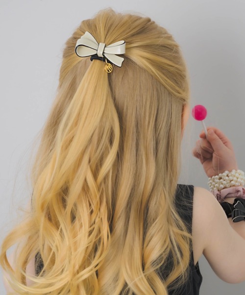 muku（ムク）の「HAIR TIE/RIBBON（ヘアゴム・レディース・アイボリー/ブラック・FREE）」の7枚目の写真