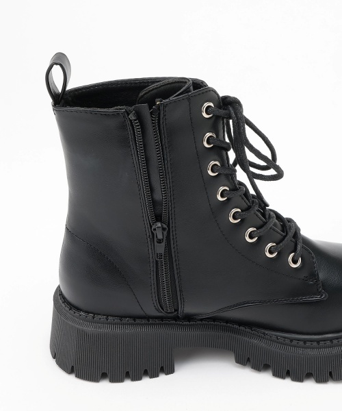 LOVETOXIC（ラブトキシック）の「8ホールブーツ（ブーツ・キッズ・ブラック・M/LL/S/L）」の4枚目の写真