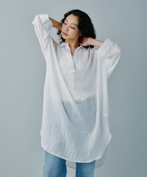 terrace(テラス)の「フラッフィーガーゼスキッパーロングシャツ(シャツ/ブラウス・レディース・オフホワイト/ブラック/グレイッシュベージュ/インディゴブルー・MEDIUM)」の12枚目の写真