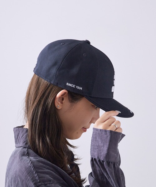 TAKAHIROMIYASHITATheSoloIst.（タカヒロミヤシタザソロイスト）の「TAKAHIROMIYASHITATheSoloIst./タカヒロミヤシタザソロイスト.×NEW ERA/ニューエラ I AM THE GIANTS 59FIFTY カーブバイザー 6Pパネルキャップ（キャップ・メンズ・ネイビー・7 1/4/7 3/8/7 1/2/7 3/4）」の14枚目の写真