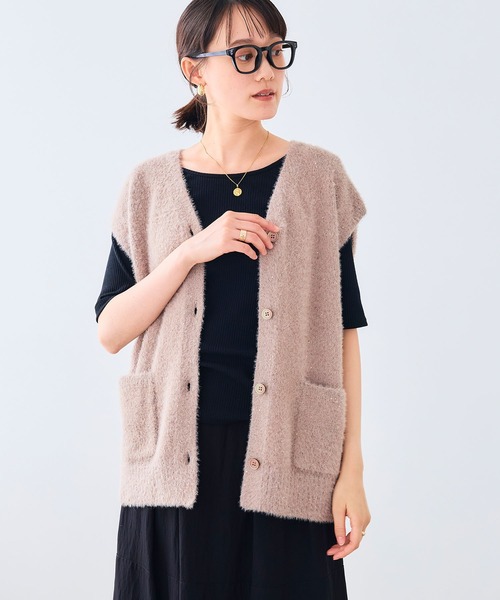 CROSS FUNCTION（クロスファンクション）の「《洗える》スパンコールフェザーニットベスト【CROSS FUNCTION/クロスファンクション】（ベスト・レディース・グレー/オフホワイト/モカ・LL/M/L）」の3枚目の写真