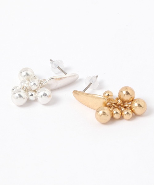 GLOBAL WORK(グローバルワーク)の「ニュアンスメタルピアス/599557(ピアス(両耳用)・レディース・シルバー系その他/ゴールド系その他・FREE)」の3枚目の写真
