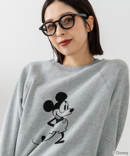 DISCUS(ディスカス)の「【DISCUS×DISNEY】「ミッキーマウス」キャラクタープリントスウェットトレーナー メンズ レディース ユニセックス(スウェット・レディース・ホワイト系その他/グレー系その他/ホワイト系その他2/ホワイト系その他3/グレー系その他2/グレー系その他3・MEDIUM/LARGE)」の4枚目の写真