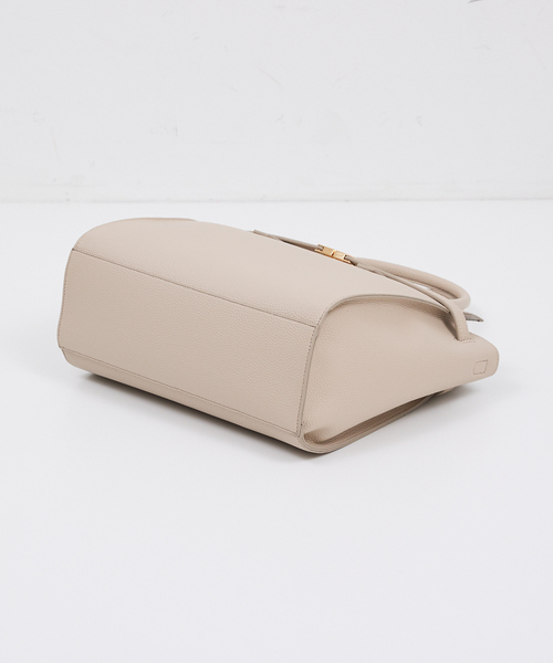 soeur(スール)の「●SOEUR/ベルテッド2WAYトートバッグ(トートバッグ・レディース・ブラック/グレイッシュベージュ/オレンジ・フリー)」の17枚目の写真