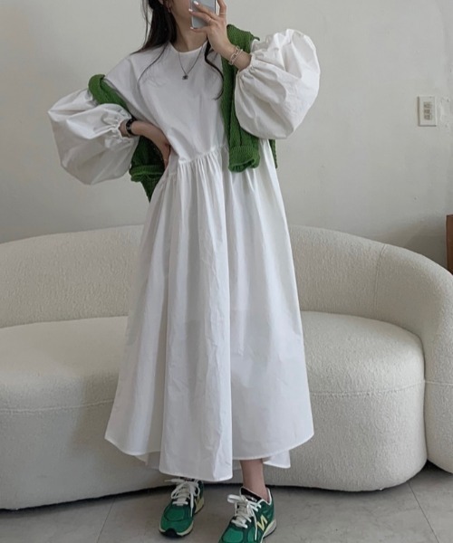 FREE STYLISTS(フリー スタイリスト)の「YUGA_YGMC Volume sleeve A-line dress(ワンピース・レディース・ブルー/グレー/ブラック/ホワイト・FREE)」の2枚目の写真