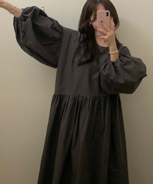 FREE STYLISTS(フリー スタイリスト)の「YUGA_YGMC Volume sleeve A-line dress(ワンピース・レディース・ブルー/グレー/ブラック/ホワイト・FREE)」の10枚目の写真
