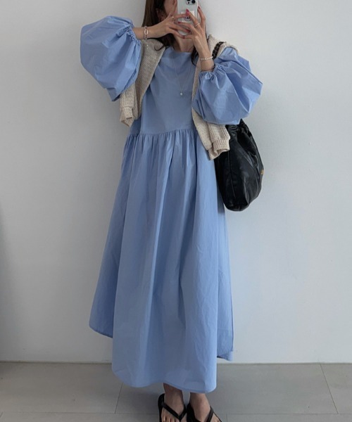 FREE STYLISTS(フリー スタイリスト)の「YUGA_YGMC Volume sleeve A-line dress(ワンピース・レディース・ブルー/グレー/ブラック/ホワイト・FREE)」の15枚目の写真