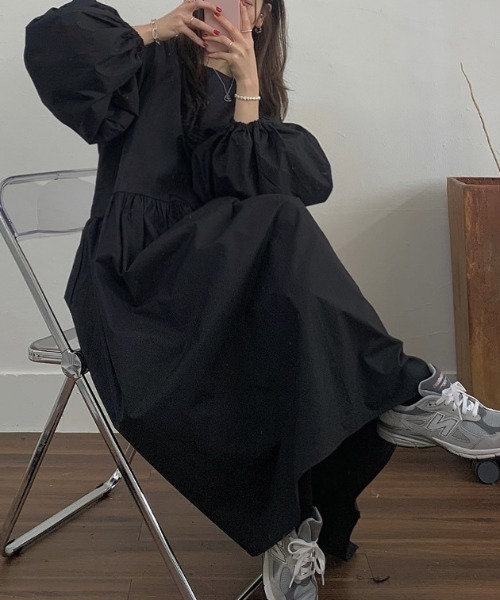 FREE STYLISTS(フリー スタイリスト)の「YUGA_YGMC Volume sleeve A-line dress(ワンピース・レディース・ブルー/グレー/ブラック/ホワイト・FREE)」の5枚目の写真