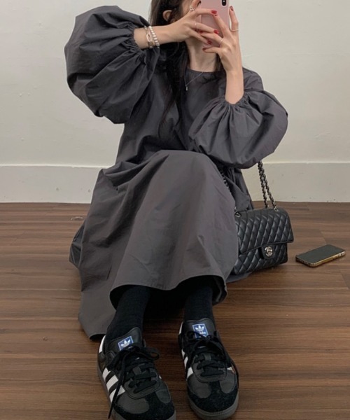 FREE STYLISTS(フリー スタイリスト)の「YUGA_YGMC Volume sleeve A-line dress(ワンピース・レディース・ブルー/グレー/ブラック/ホワイト・FREE)」の13枚目の写真