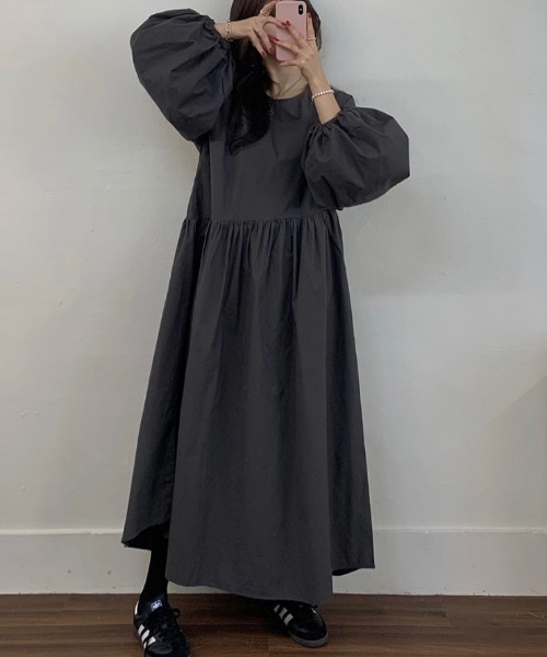 FREE STYLISTS(フリー スタイリスト)の「YUGA_YGMC Volume sleeve A-line dress(ワンピース・レディース・ブルー/グレー/ブラック/ホワイト・FREE)」の8枚目の写真