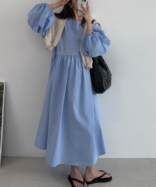 FREE STYLISTS(フリー スタイリスト)の「YUGA_YGMC Volume sleeve A-line dress(ワンピース・レディース・ブルー/グレー/ブラック/ホワイト・FREE)」の16枚目の写真