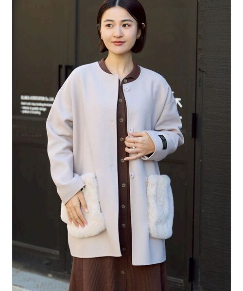 TONAL(トーナル)の「ポケットファーリバーコート(ノーカラーコート・レディース・ネイビー/ベージュ/モカ・SMALL/MEDIUM)」の14枚目の写真