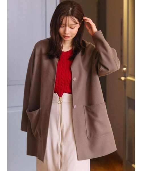 TONAL(トーナル)の「ポケットファーリバーコート(ノーカラーコート・レディース・ネイビー/ベージュ/モカ・SMALL/MEDIUM)」の11枚目の写真