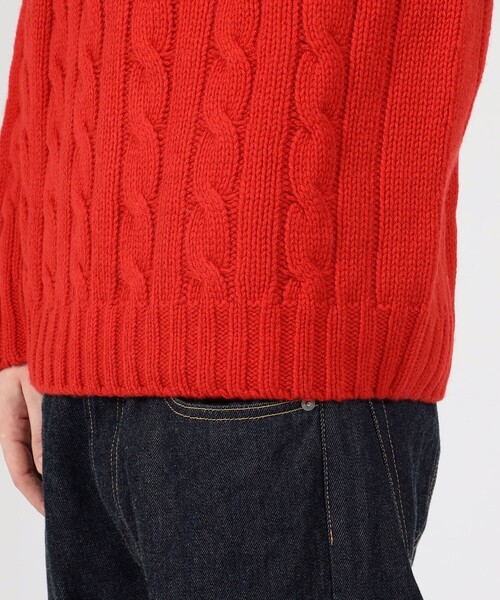 INVERALLAN（インバーアラン）の「INVERALLAN ウールケーブル クルーネックプルオーバーニット（ニット/セーター・メンズ・ネイビー/チャコールグレー/レッド/キャメル・44/42）」の11枚目の写真