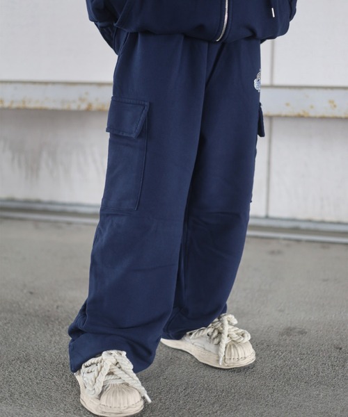 ATMARK(アットマーク)の「《フリーサイズ / UNISEX 》ATMARK クラウンロゴラインストーンスウェットパンツ ピグメント加工 セットアップ可能(カーゴパンツ・レディース・ホワイト/ネイビー/チャコール・FREE)」の9枚目の写真