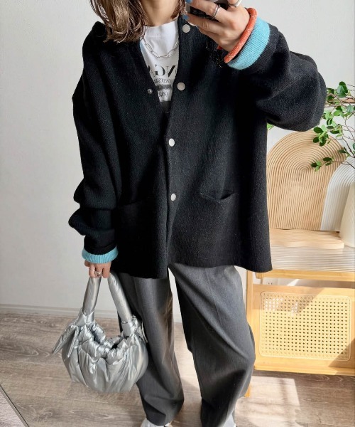 La-gemme（ラジェム）の「配色デザインニットカーディガン（カーディガン/ボレロ・レディース・グレー/ブラック/ベージュ/チャコール/ブラウン・フリー）」の12枚目の写真