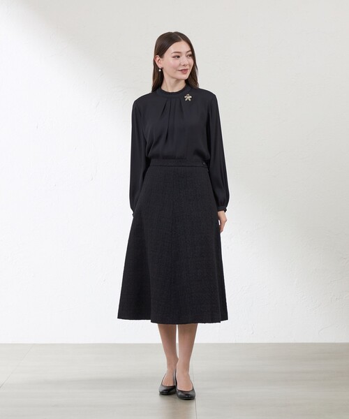 amaca（アマカ）の「バックサテンジョーゼットブラウス（シャツ/ブラウス・レディース・ダークネイビー/オフホワイト・38/40）」の10枚目の写真