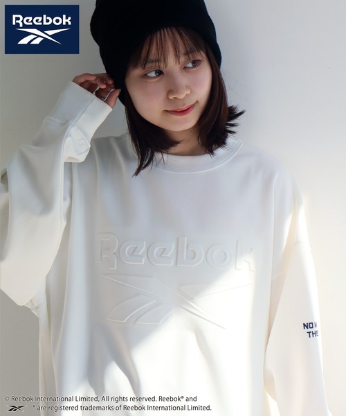 Reebok(リーボック)の「【Reebok/リーボック】ポンチ ロゴ エンボス プリント クルーネック プルオーバー(スウェット・メンズ・ネイビー/チャコールグレー/ホワイト/ブラック・LL/M/L)」の5枚目の写真