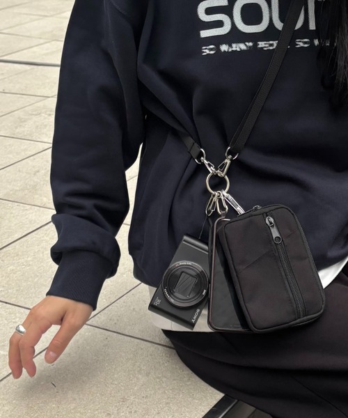 COLONY 2139(コロニートゥーワンスリーナイン)の「撥水ポーチ付きマルチストラップ(ショルダーバッグ・レディース・ブルー/ブラック/パープル・FREE)」の21枚目の写真