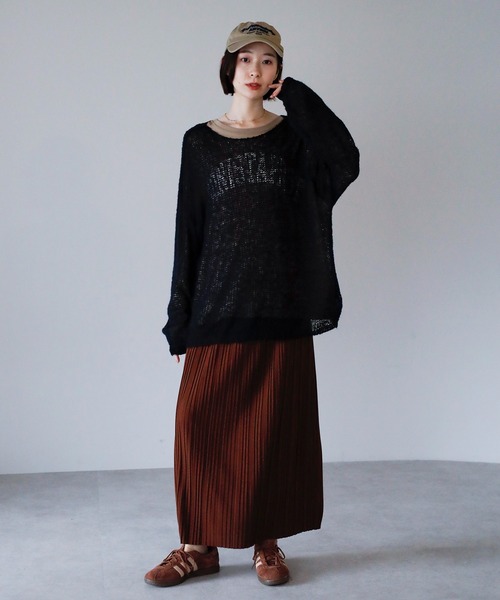 amini（アミニ）の「ランダムプリーツナロースカート（スカート・レディース・ブラック/チャコールグレー/ブラウン・MEDIUM）」の5枚目の写真