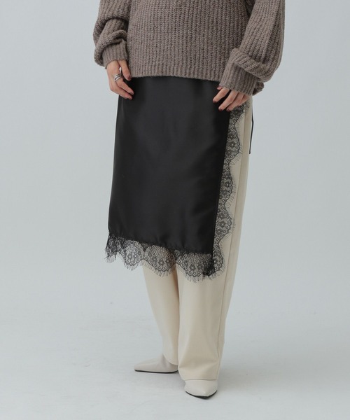 LEPSIM(レプシィム)の「サテンレーススカーフ 606657(ストール/ショール・レディース・ブラック・ONE SIZE)」の1枚目の写真