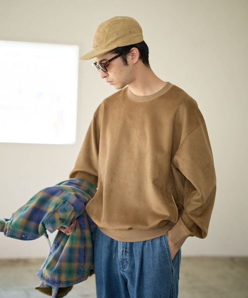 BAYFLOW(ベイフロー)の「スウェードライクポンチプルオーバー(Tシャツ/カットソー・メンズ・ブラック/アイボリー/ベージュ・MEDIUM/LARGE)」の6枚目の写真