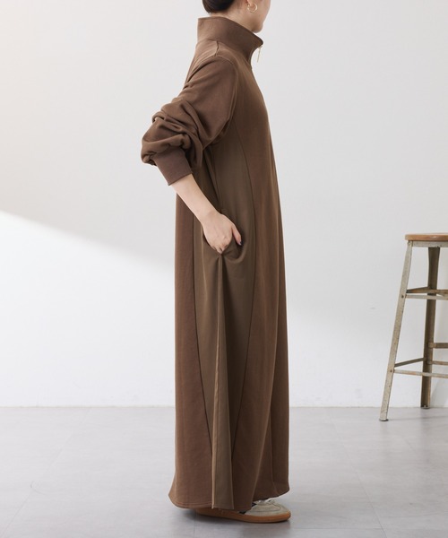 COLLAGE GALLARDAGALANTE（コラージュガリャルダガランテ）の「異素材ドッキングハーフジップワンピース（ワンピース・レディース・カーキ/ブルー・FREE）」の10枚目の写真