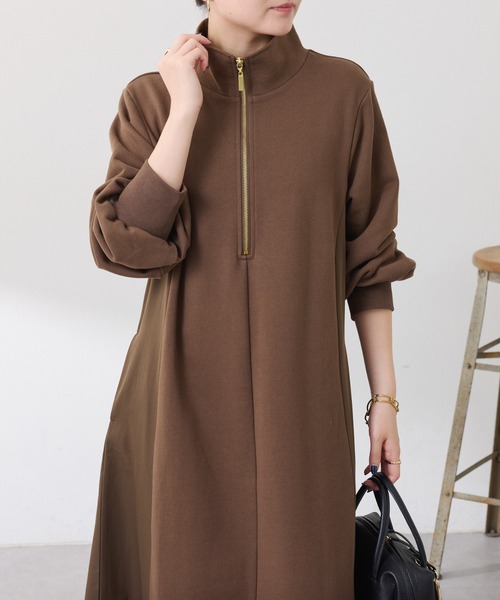 COLLAGE GALLARDAGALANTE（コラージュガリャルダガランテ）の「異素材ドッキングハーフジップワンピース（ワンピース・レディース・カーキ/ブルー・FREE）」の4枚目の写真