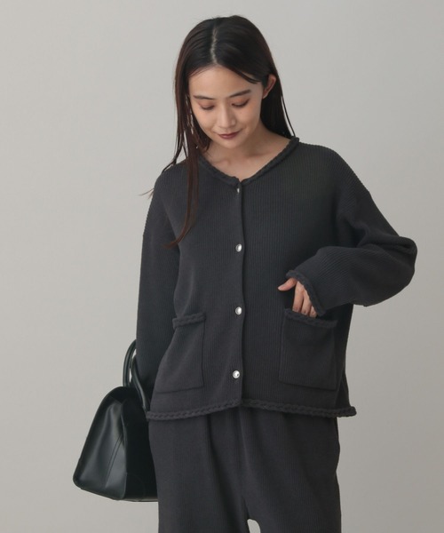 GLOBAL WORK(グローバルワーク)の「MATINEE LINE/モールニット/カーディガン/593188(カーディガン/ボレロ・レディース・ダークブラウン/グレイッシュベージュ/チャコールグレー・MEDIUM/LARGE)」の2枚目の写真