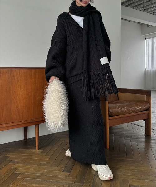 WILLFULLY(ウィルフリー)の「side cable coarse knit pencil SK(スカート・レディース・ブラック/タン/チャコール・FREE)」の11枚目の写真