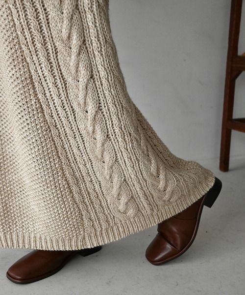 WILLFULLY(ウィルフリー)の「side cable coarse knit pencil SK(スカート・レディース・ブラック/タン/チャコール・FREE)」の15枚目の写真