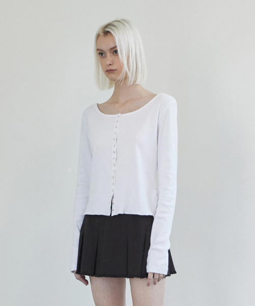 RENSE（レンセ）の「Line Snap Long Sleeve White（Tシャツ/カットソー・レディース・その他・FREE）」の3枚目の写真