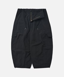 FRIZMWORKS（フリズムワークス）の「NYLON CARGO BALLOON PANTS _ BLACK（その他パンツ）」