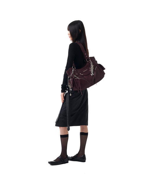 IUGAMAKARAS（イウガマカラス）の「Belted Bag Midi Skirt (Black)（スカート・レディース・その他・1/2）」の7枚目の写真