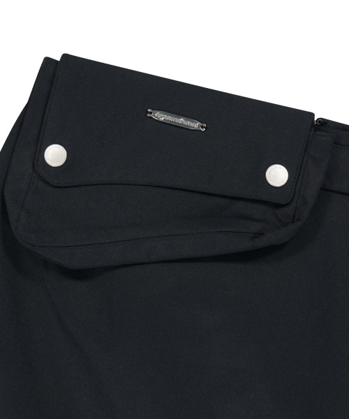 IUGAMAKARAS（イウガマカラス）の「Belted Bag Midi Skirt (Black)（スカート・レディース・その他・1/2）」の11枚目の写真