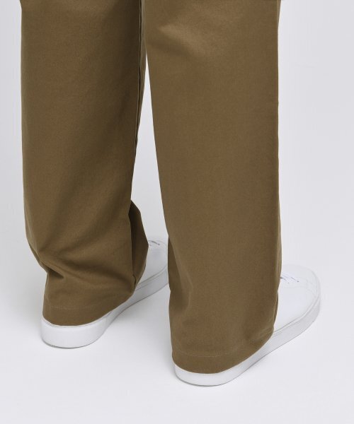 MUSINSA STANDARD（ムシンサスタンダード）の「ワイドシノパンツ[ライトブラウン]（その他パンツ・メンズ・その他・40/38/36/34/32/30/31/33/26/27/28/29/42）」の7枚目の写真