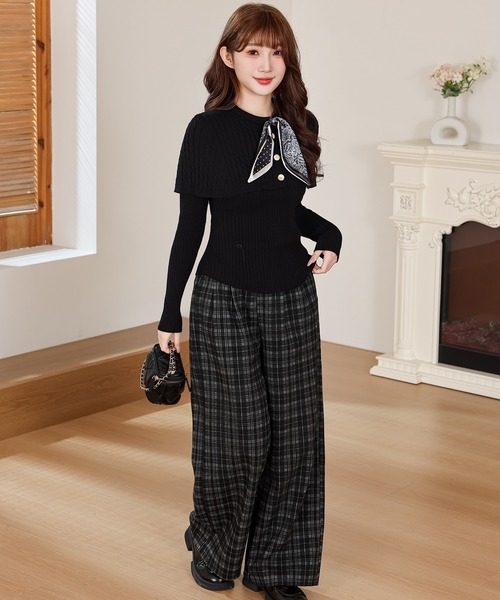 Anely（アネリー）の「ケーブル編み ケープ スカーフ付き ニット トップス（ニット/セーター・レディース・ブラック/グレイッシュベージュ/アイボリー/グレー・FREE）」の17枚目の写真