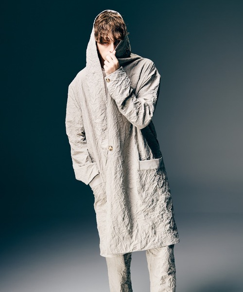 glamb（グラム）の「Crinkle Shawl Collar Coat / クリンクルショールカラーコート（ダウンジャケット/コート・メンズ・ベージュ/ブラック・S/M/L）」の2枚目の写真