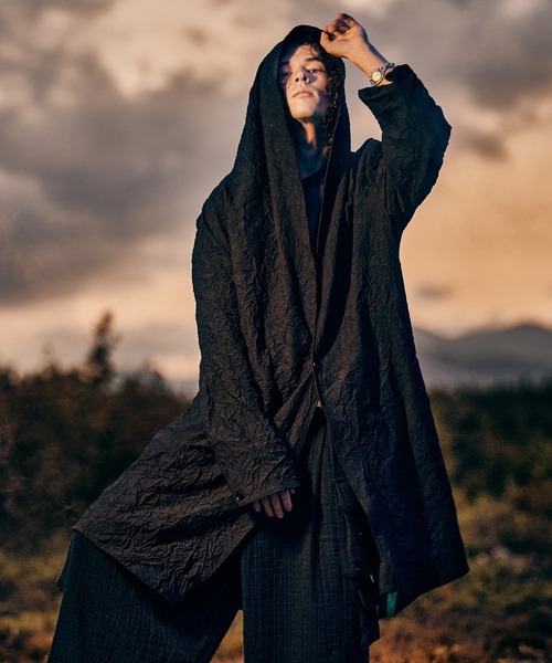 glamb（グラム）の「Crinkle Shawl Collar Coat / クリンクルショールカラーコート（ダウンジャケット/コート・メンズ・ベージュ/ブラック・S/M/L）」の16枚目の写真