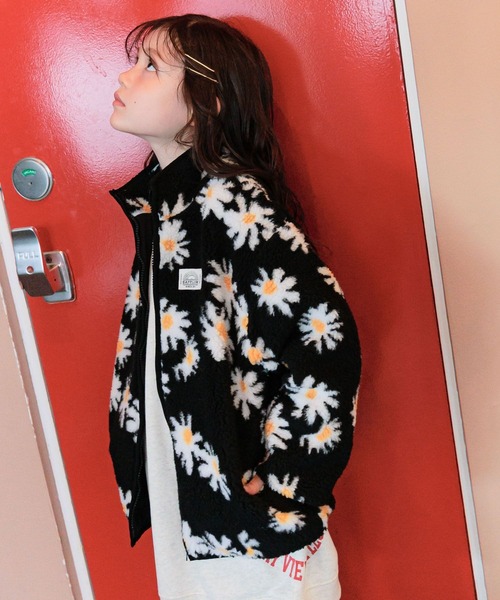 BAYFLOW（ベイフロー）の「[通園・通学にぴったり♪]柄フリースジップブルゾン(KIDS)（ブルゾン・キッズ・その他4/その他1/その他2/その他3・110cm/120cm/130cm/140cm/150cm）」の4枚目の写真