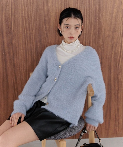 BAYFLOW（ベイフロー）の「[ふわふわの肌触り]オーバーサイズシャギーカーディガン（カーディガン/ボレロ・レディース・オフホワイト/ピンク/ライトブルー/ブラック・FREE）」の4枚目の写真