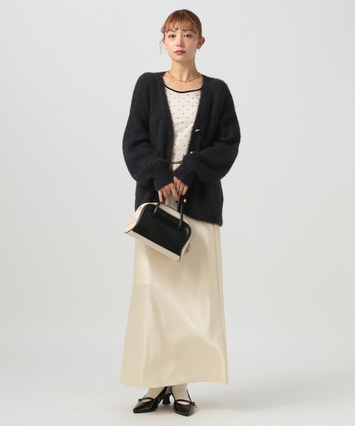 BAYFLOW（ベイフロー）の「[ふわふわの肌触り]オーバーサイズシャギーカーディガン（カーディガン/ボレロ・レディース・オフホワイト/ピンク/ライトブルー/ブラック・FREE）」の15枚目の写真