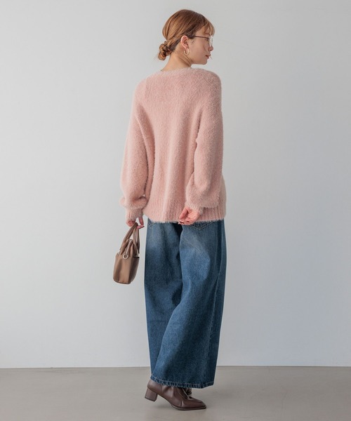 BAYFLOW（ベイフロー）の「[ふわふわの肌触り]オーバーサイズシャギーカーディガン（カーディガン/ボレロ・レディース・オフホワイト/ピンク/ライトブルー/ブラック・FREE）」の7枚目の写真