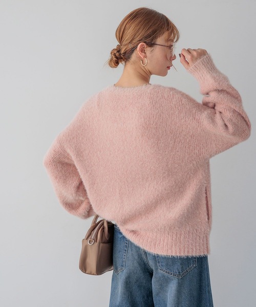 BAYFLOW（ベイフロー）の「[ふわふわの肌触り]オーバーサイズシャギーカーディガン（カーディガン/ボレロ・レディース・オフホワイト/ピンク/ライトブルー/ブラック・FREE）」の9枚目の写真