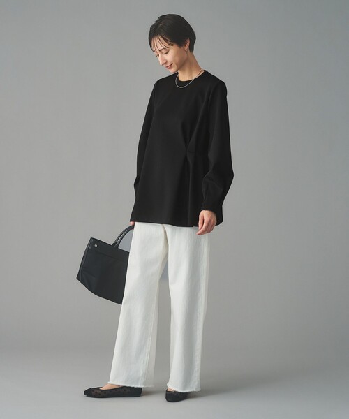 UNITED ARROWS(ユナイテッドアローズ)の「SPONGY クルーネック ギャザー ブラウス(シャツ/ブラウス・レディース・オフホワイト/ブラック/ネイビー・38/36)」の10枚目の写真